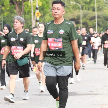 Runner Photo 3921120