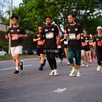 Runner Photo 3921243