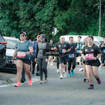 Runner Photo 3921252
