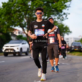 Runner Photo 3921291