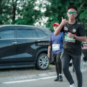 Runner Photo 3921365
