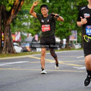 Runner Photo 3921571