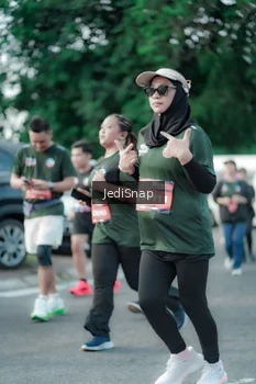 Runner Photo 3921593