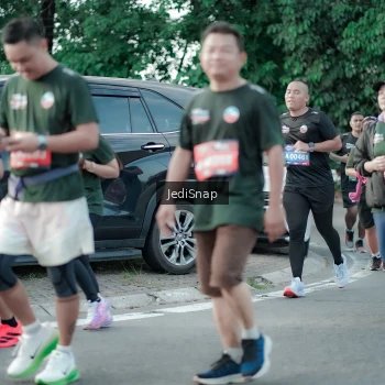 Runner Photo 3921620