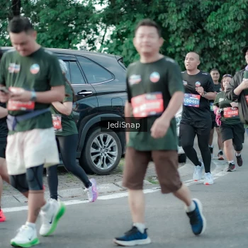 Runner Photo 3921631