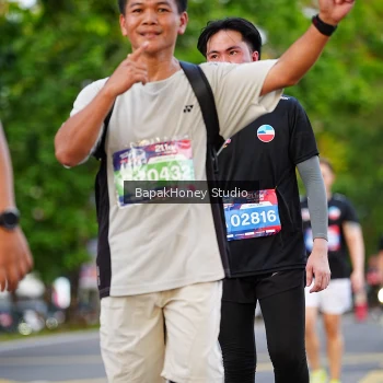 Runner Photo 3921673