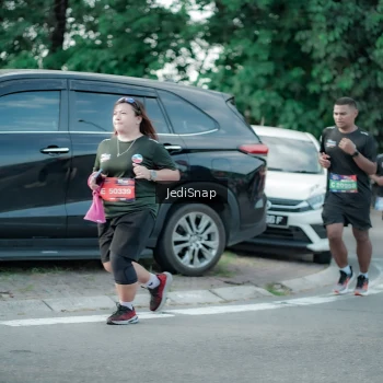 Runner Photo 3921675