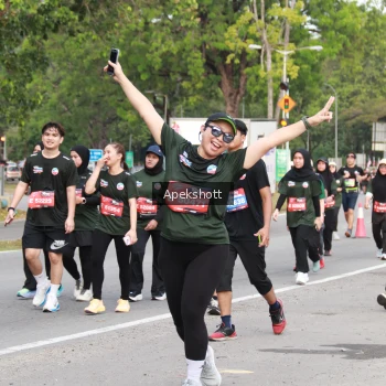 Runner Photo 3921696