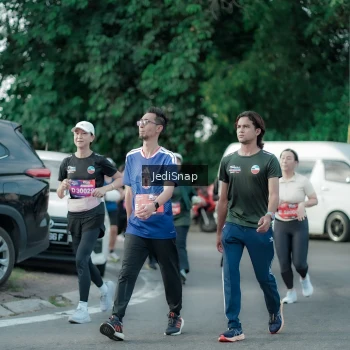 Runner Photo 3921750