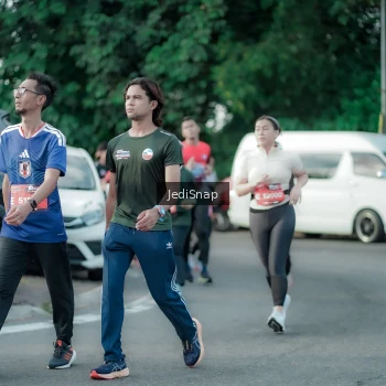 Runner Photo 3921844