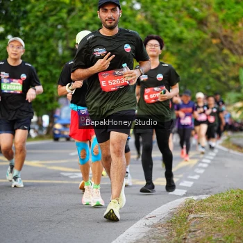 Runner Photo 3921872
