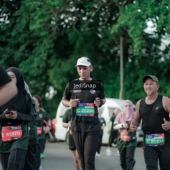 Runner Photo 3923243