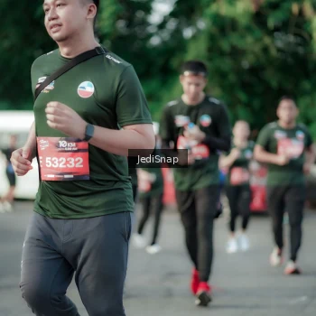 Runner Photo 3923303