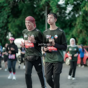 Runner Photo 3923313