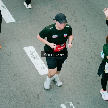 Runner Photo 3923607