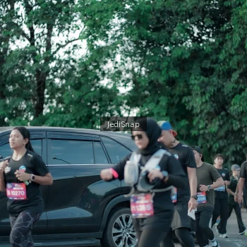 Runner Photo 3923672