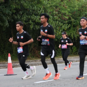 Runner Photo 3923691