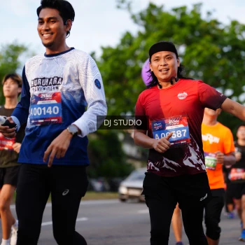 Runner Photo 3923756