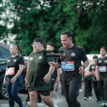 Runner Photo 3923900