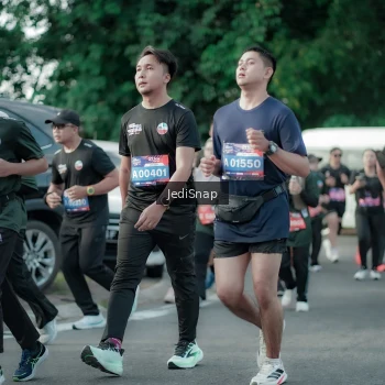 Runner Photo 3923999