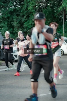 Runner Photo 3924192