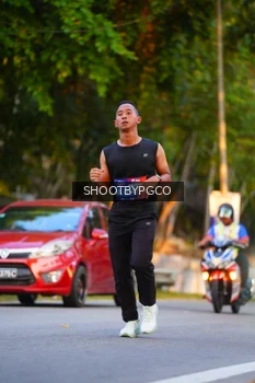Runner Photo 3924313