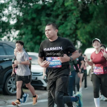 Runner Photo 3924340