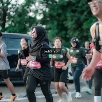 Runner Photo 3924365