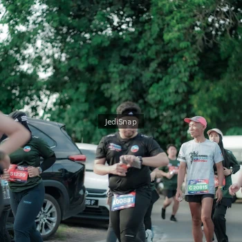 Runner Photo 3924405