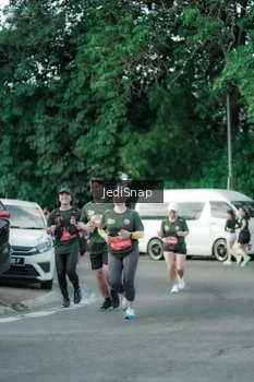Runner Photo 3924544