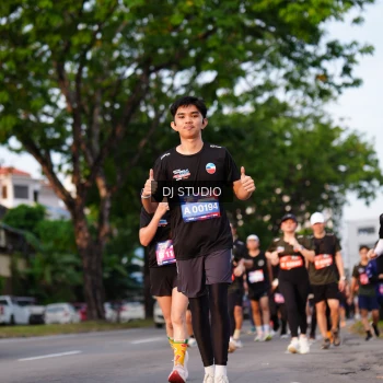 Runner Photo 3924572