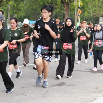 Runner Photo 3924575