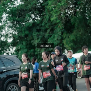 Runner Photo 3924716