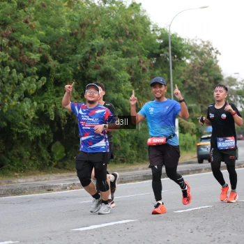 Runner Photo 3924729