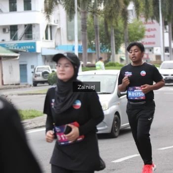 Runner Photo 3924764