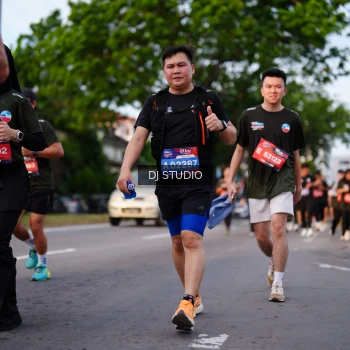 Runner Photo 3924873