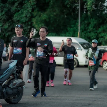 Runner Photo 3925070