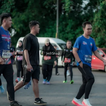 Runner Photo 3925170