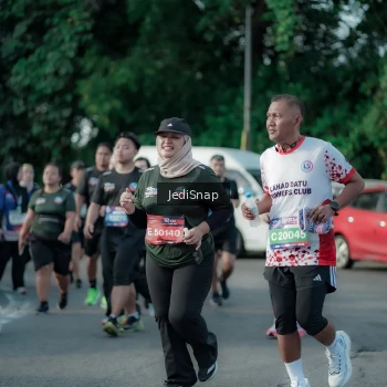 Runner Photo 3925285