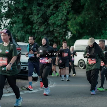 Runner Photo 3925333
