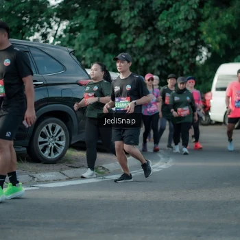 Runner Photo 3925403