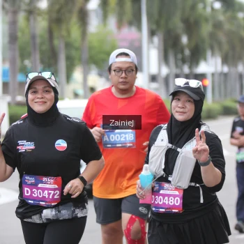 Runner Photo 3925546