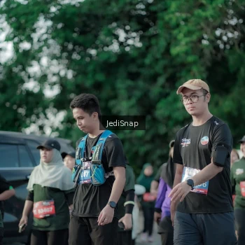 Runner Photo 3925679