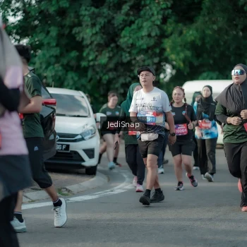 Runner Photo 3925722