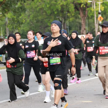 Runner Photo 3925737