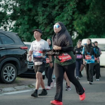 Runner Photo 3925749