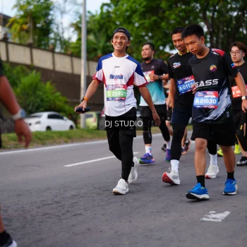 Runner Photo 3925800