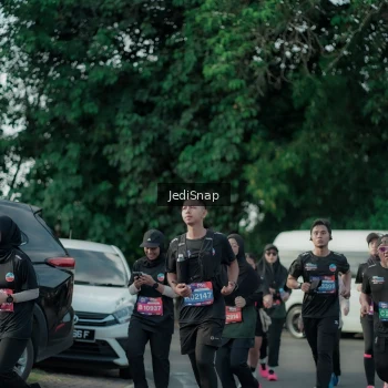 Runner Photo 3925926
