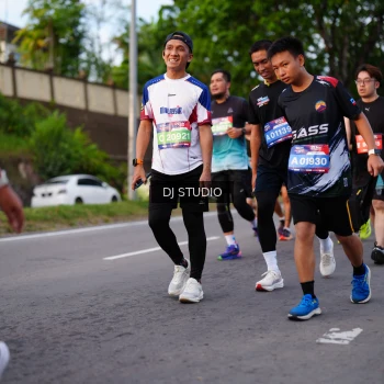 Runner Photo 3925941