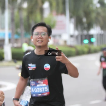 Runner Photo 3926007
